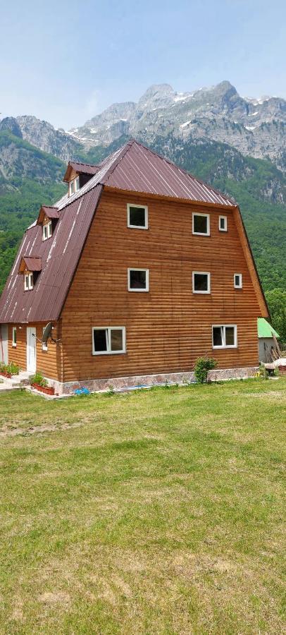 Bujtina Zemra Tradites Тет Екстериор снимка